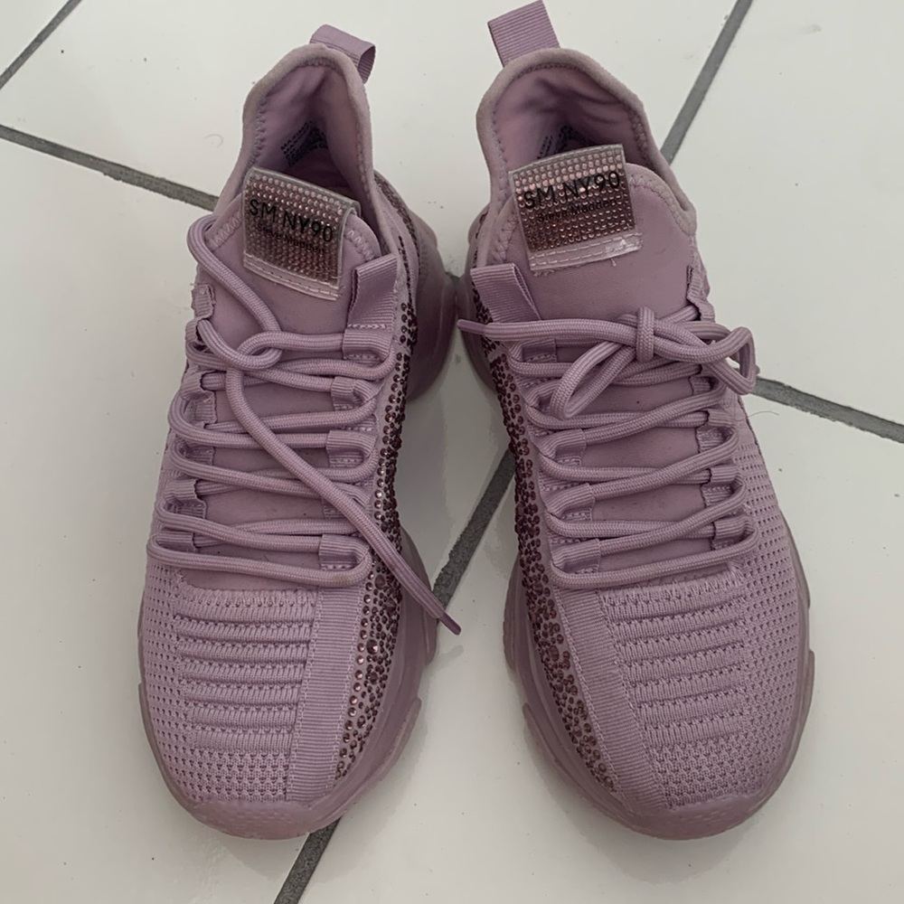 SM shoes